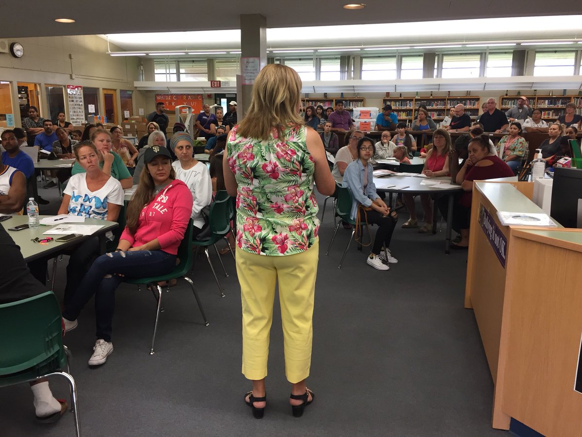 JENNASchuette's tweet photo. Amazing Parent Meet &amp; Greet with Parents and WEB Student Welcome at Mills Middle School! #TeamFCUSD #MillsMustangs2018 https://t.co/WVLkyQ8zKZ