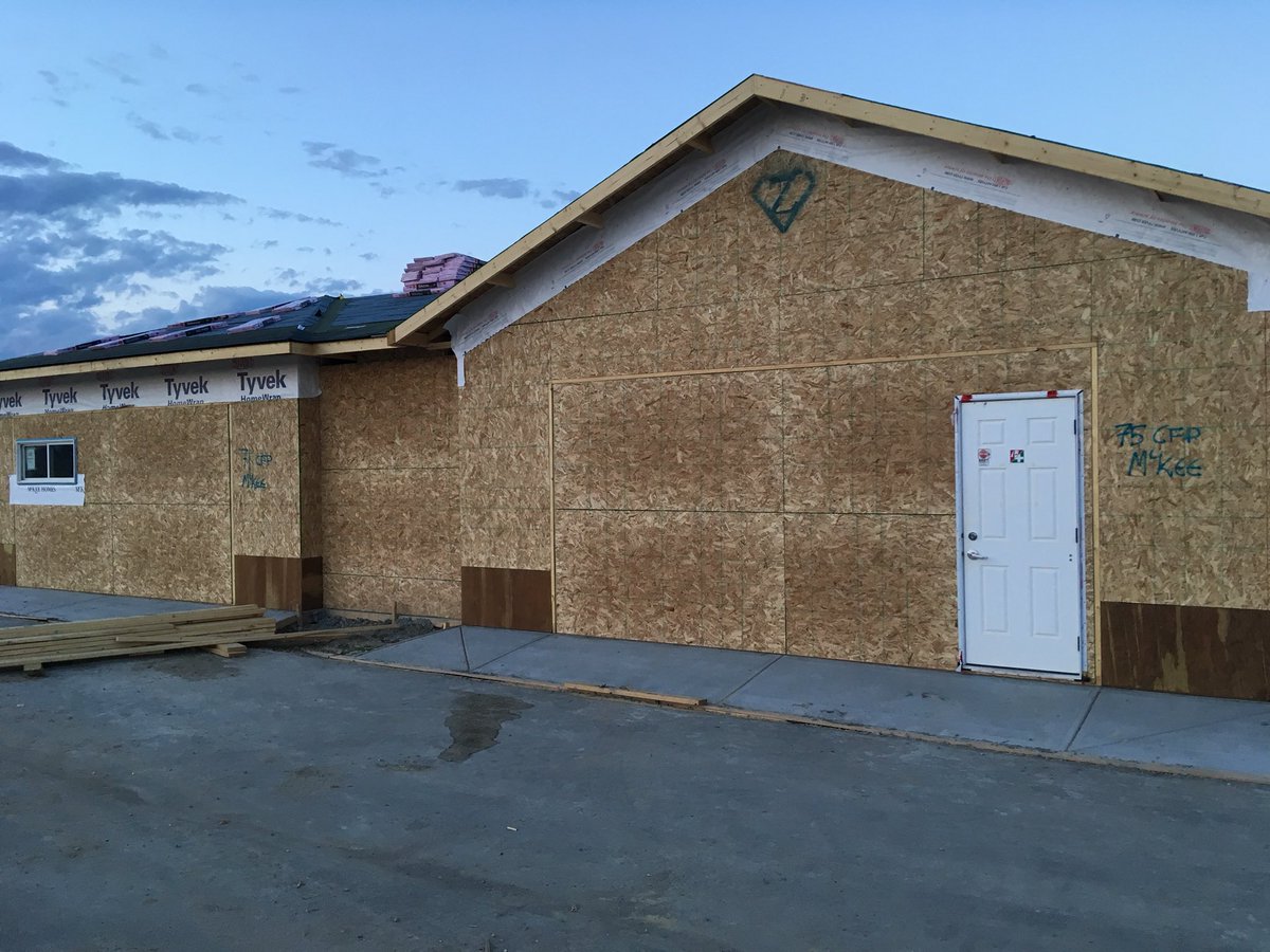 buildfutures1's tweet photo. #rvsed We’re back!!!!! Spoiled again by @mckeeairdrie with the coolest learning space around. BF is back for it’s 6th yr offering students a glimpse into learning done differently. Ss learn construction, entrepreneurship and insights into how they can better the world. https://t.co/ciBsxYTbxT