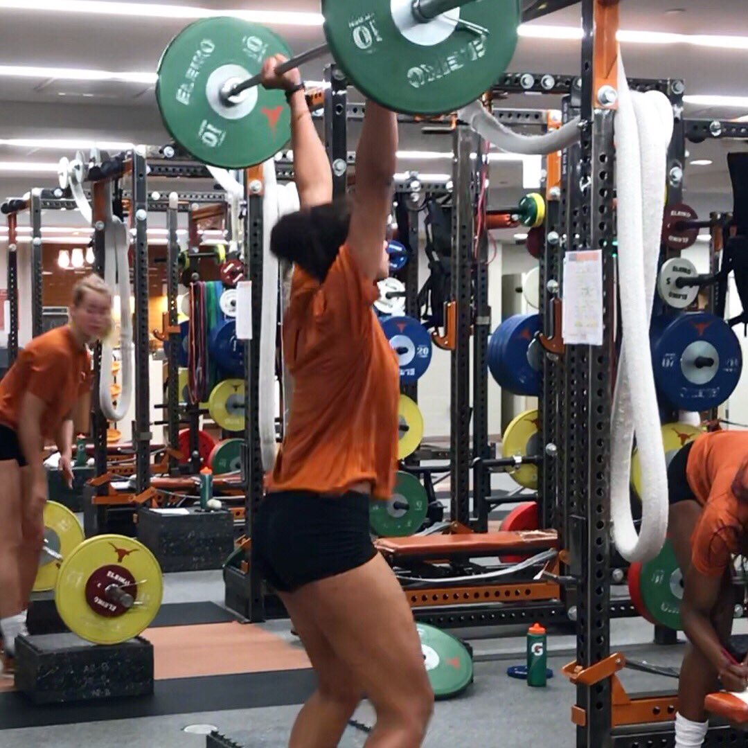 TexasAP's tweet photo. The demands of Volleyball not only require explosiveness, but also multi-planar stability. Prepare athletes for the demands of their sport! #utexasstrength #triplanar #stability #VolleyballSZN https://t.co/shklxCsVQx