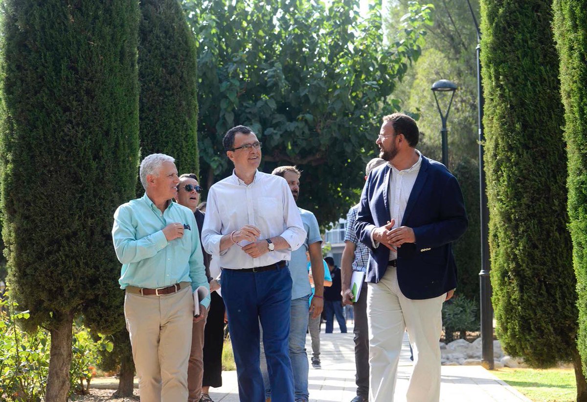 Durante todo el #Verano2018 el <a href="/AytoMurcia/">Ayuntamiento de Murcia</a> realiza más de 100.000 actuaciones en #ParquesyJardines de #Murcia para mantener en plenas condiciones a nuestras #ZonasVerdes, garantizando su uso y disfrute también en los meses más calurosas. <a href="/parquesdemurcia/">Parques de Murcia (STV-ActúaSM)</a> goo.gl/CYNcDZ