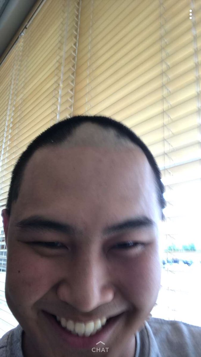 leo1yu's tweet photo. right before picture day https://t.co/8uDXRGrbzJ