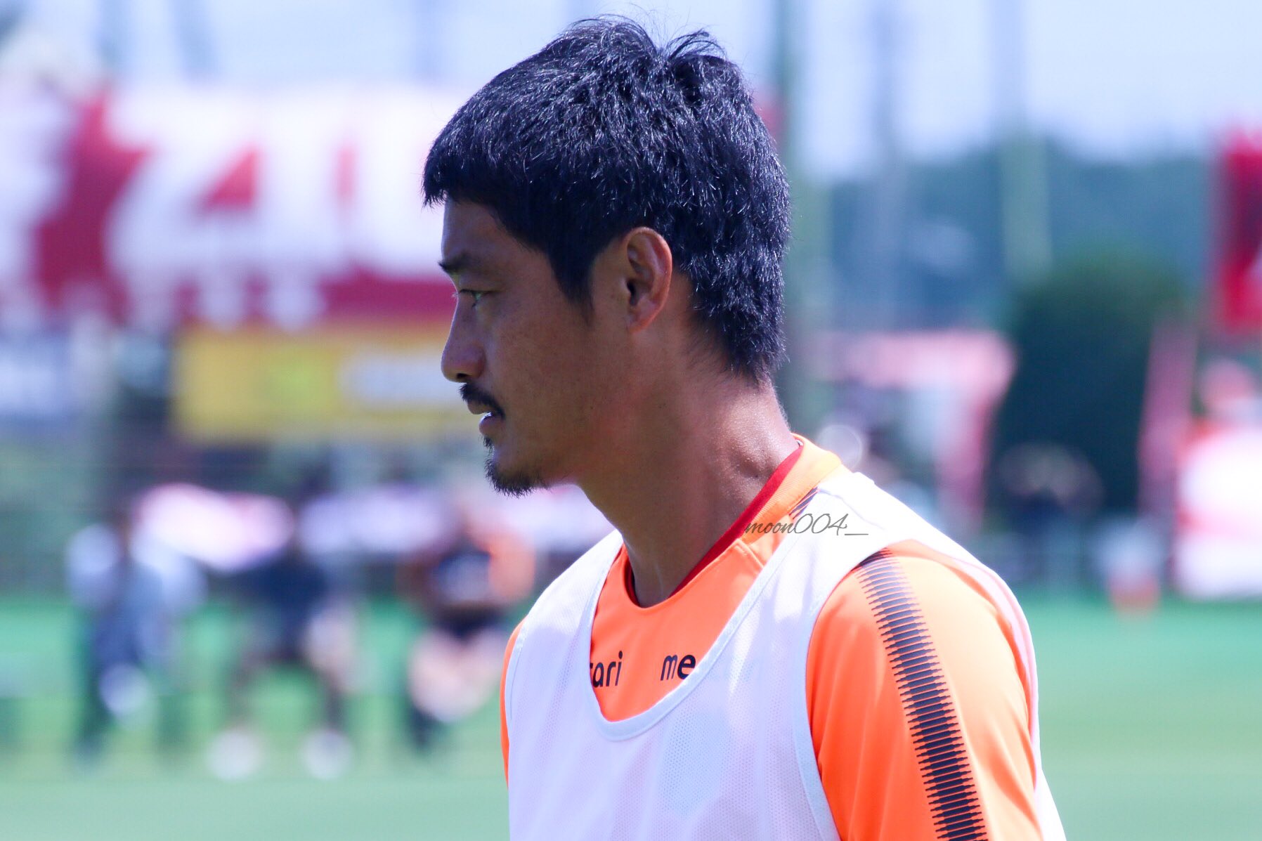 ひよこ Jリーグが公式さんの ひげの日 ツイートに 激おこ鹿サポさんへ贈る 鹿島のイケメンおひげさんたち 小笠原満男 内田篤人 西大伍 犬飼智也 ヒゲの日 T Co N81iyv6qdk Twitter