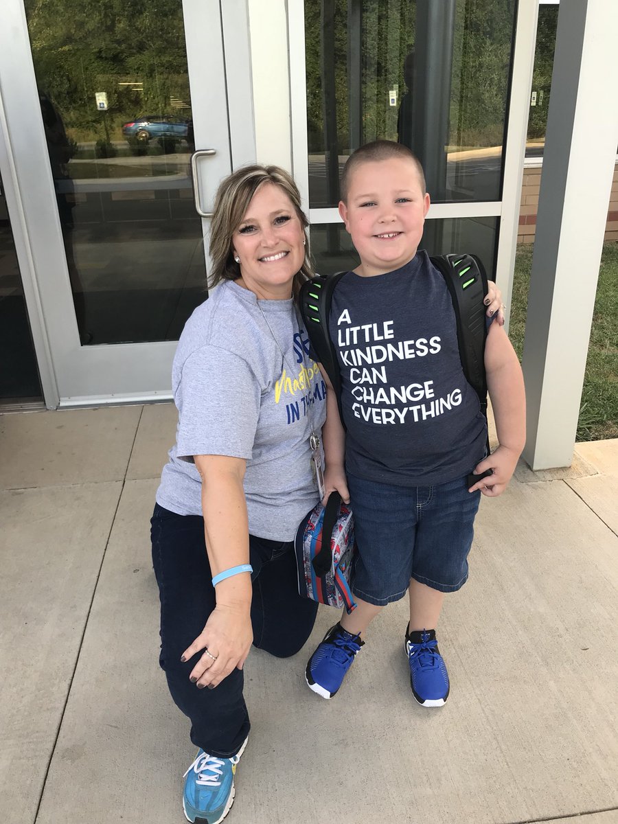 sacarpenter6285's tweet image. First day of 1st grade @JCElem_RCS. It’s going to be an awesome year!!!  #JCE #rcschools #1stgrade #backtoschool
