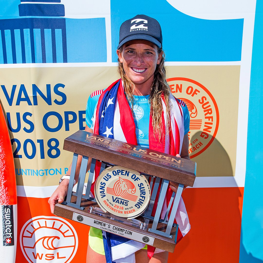 SwatchItaly's tweet photo. Ultime news dalla California: @neonboho , dello Swatch Proteam, รจ la vincitrice dei Vans US Open of Surfing! Leggete tutto a questo link https://t.co/gh1918CjGl e seguite Swatch & Sports per maggiori dettagli sull'evento!#Keepmovingkeepticking. https://t.co/wBRWkM3DFl