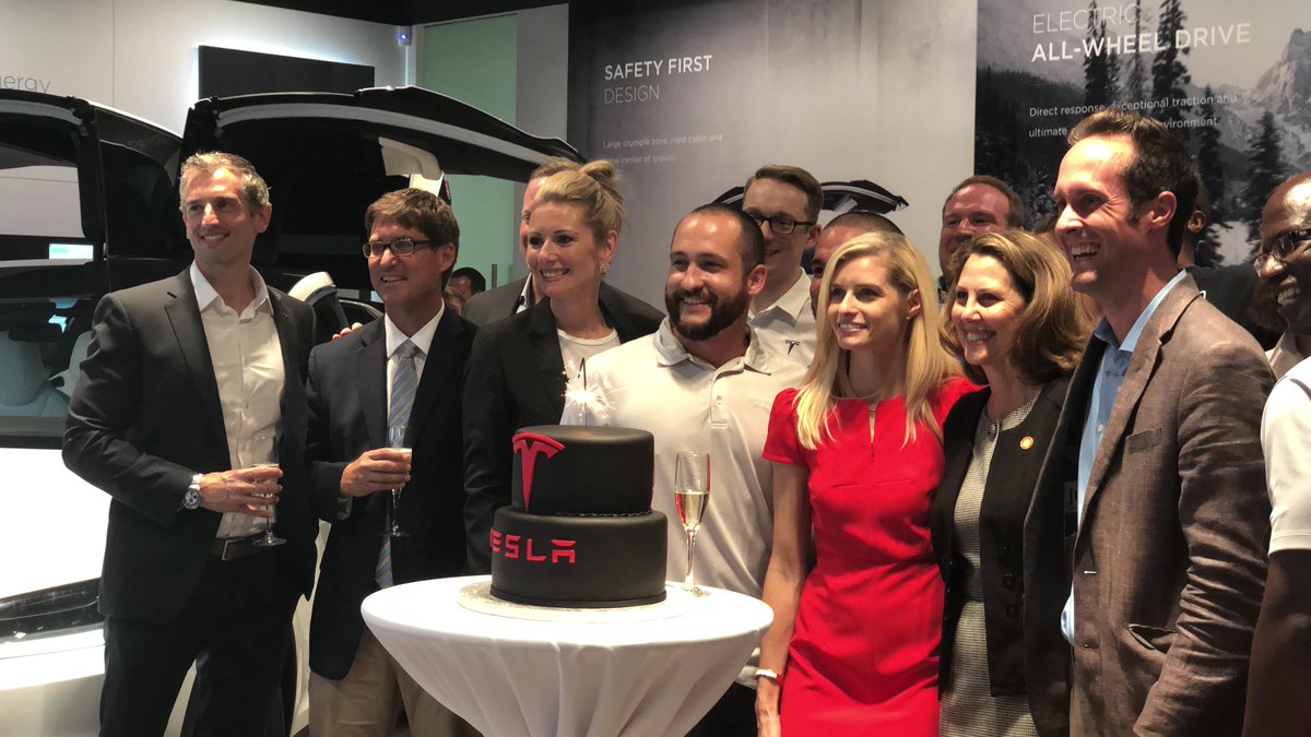 teslaevangelist's tweet photo. @TeslaRichmond celebrating their 1 year anniversary in the Commonwealth of Virginia. https://t.co/gvTjclPLcf
