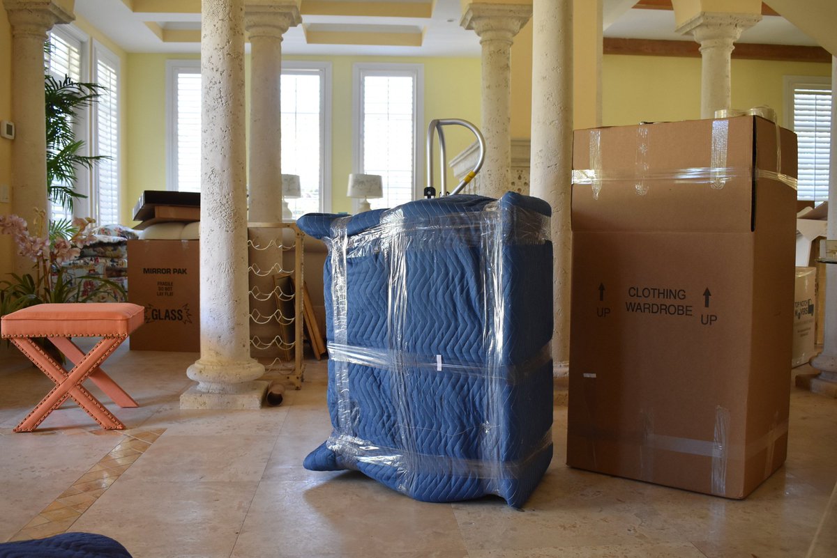 iTopNotchMovers's tweet image. 10% off the estimate for the upcoming move of yours. Use Social10 when filling out our form. Accurate estimate and excellent customer support at no charge! ow.ly/1CNo30lgGUT 

#MovingDeal #Moving #Movers #TopNotchMovers #MoveMe #HelpMeMove #MovingToday #LocalMovers