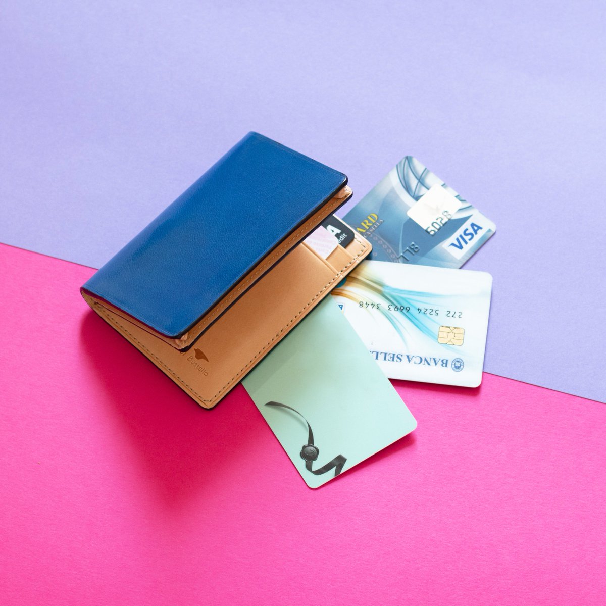 IlBussetto's tweet photo. Our Business Card Case with multiple subdivisions to storage as many #cards as your #business need 

https://t.co/VECNCUkFX0

#leathergoods #ilbussetto #italianstyle #fashion #leather #leathercraft #makeyourstyleunique #wallet #leatherwallets #cardcase #accessories #myilbussetto https://t.co/sn1kExEecA