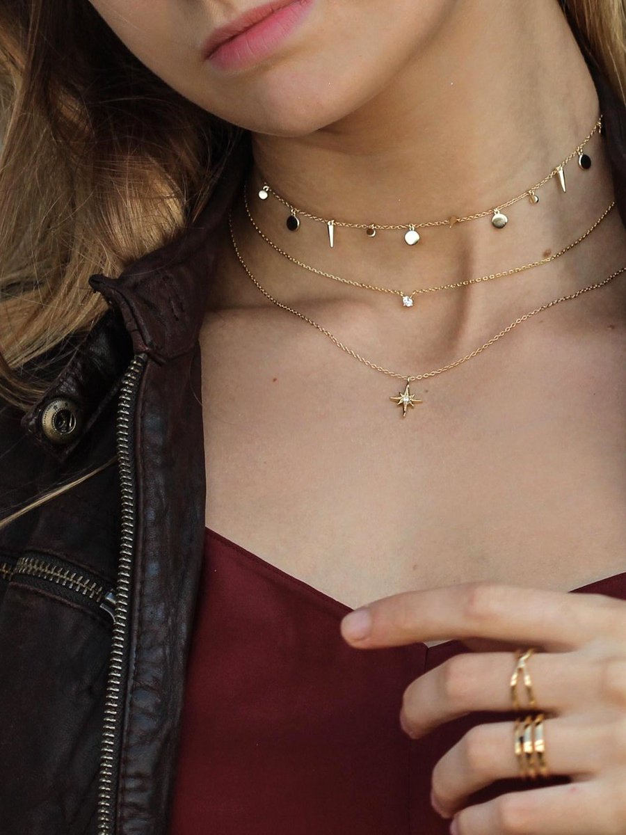 drom_shop's tweet photo. Combinaciones que enamoran😍

Choker Cone: https://t.co/tuUiJcXYux 
Collar Sunset: https://t.co/vdP9CkGY4r 
Collar Estrella Polar: https://t.co/ZtJGvw0CI0 

#drom_shop #malasaña #collar #necklace #plata #silver #aranjewels https://t.co/tW4borYgLN