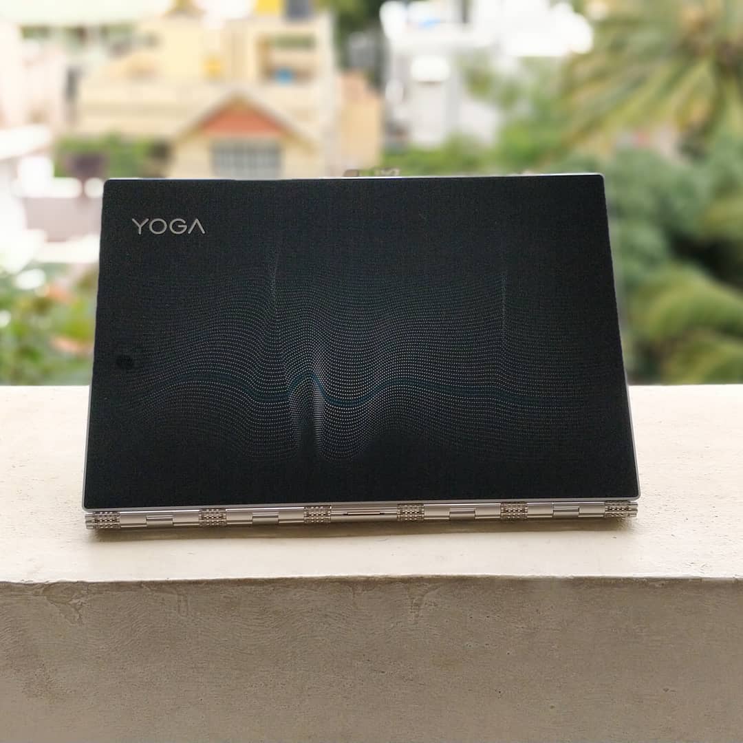 nishantkundan's tweet photo. Lenovo Yoga 920, super sleek and a true powerhouse... 😍 😍
#Lenovo #LenovoYoga #Yoga920 #LenovoYoga920 #PremiumNotebook #Convertable #8GenInteli7 #Sleek #WindowsInk #4KDisplay #FastFingerprint #WindowsHello @Lenovo_in @lenovo #techinfoBiT https://t.co/y3yr0ORDQG