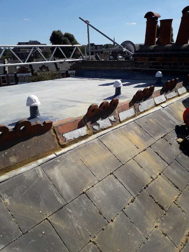 Before and after... New Alwitra Evalon flat roof - very impressive work by the A. Wilson team! Call direct for any roofing enquiries! #roofing #alwitra #flatroof #roofingenquiries