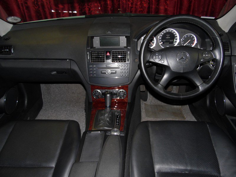 MotormanNigel's tweet photo. LOOKING FOR LUXURY?
2008 MERC C180 KOMPRESSOR AUTO
R144 900
KILOS: 135 000
FULL SERVICE HISTORY
Finance Available!
Sales/ Whatsapp: 082 873 5484
https://t.co/CeWTWpD4BF
E and OE
#Mercedes #Merc #MercCClass #MercedesCClass #mercC180 #MercSA #MercedesSA #MotorMan #Nigel https://t.co/6MvCEpjUaZ