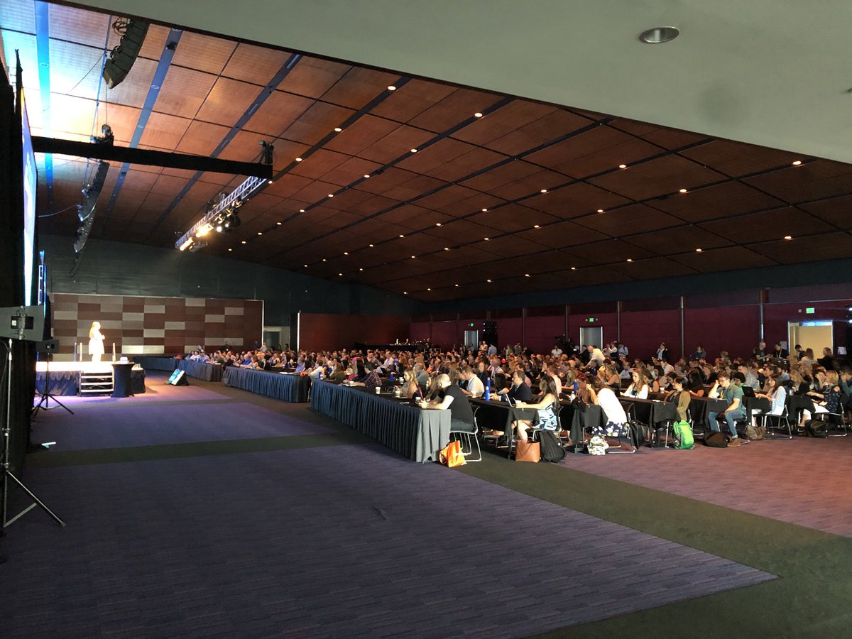 Pyrzenski's tweet photo. Packed house! #FlipMyFunnel #ABM https://t.co/d6INoqtP88