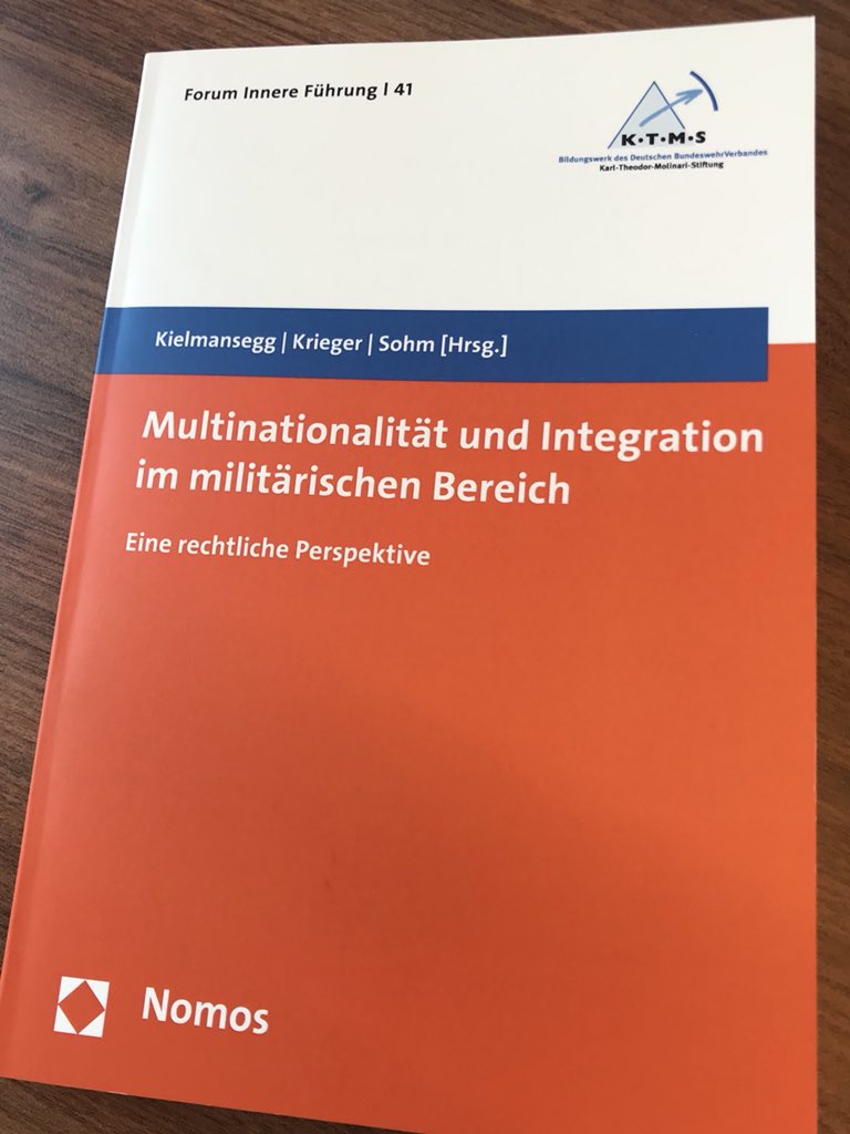 book book Kinderpflege — Lehrbuch