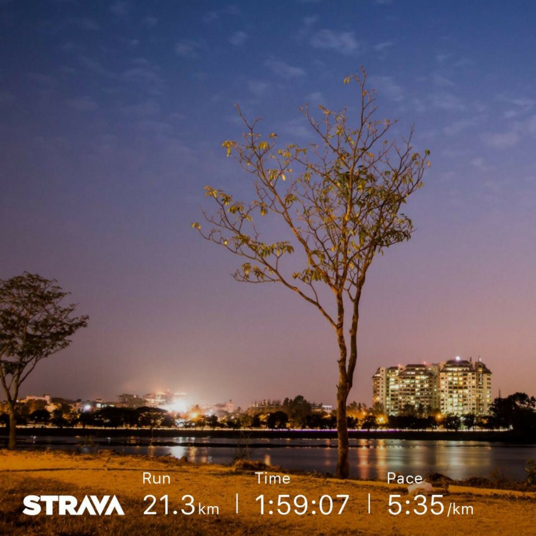 IAm_Rungry's tweet photo. SOME DAYS I AMAZE MYSELF! #rungry #run #halfmarathon #marathontraining #running #nonstoprun #runnersworld #runnerscommunity #runnerslife #instarun #instarunners #runnersofinstagram #marathoner #runningaddict #runrunrun #strava https://t.co/Gsfn68KQef