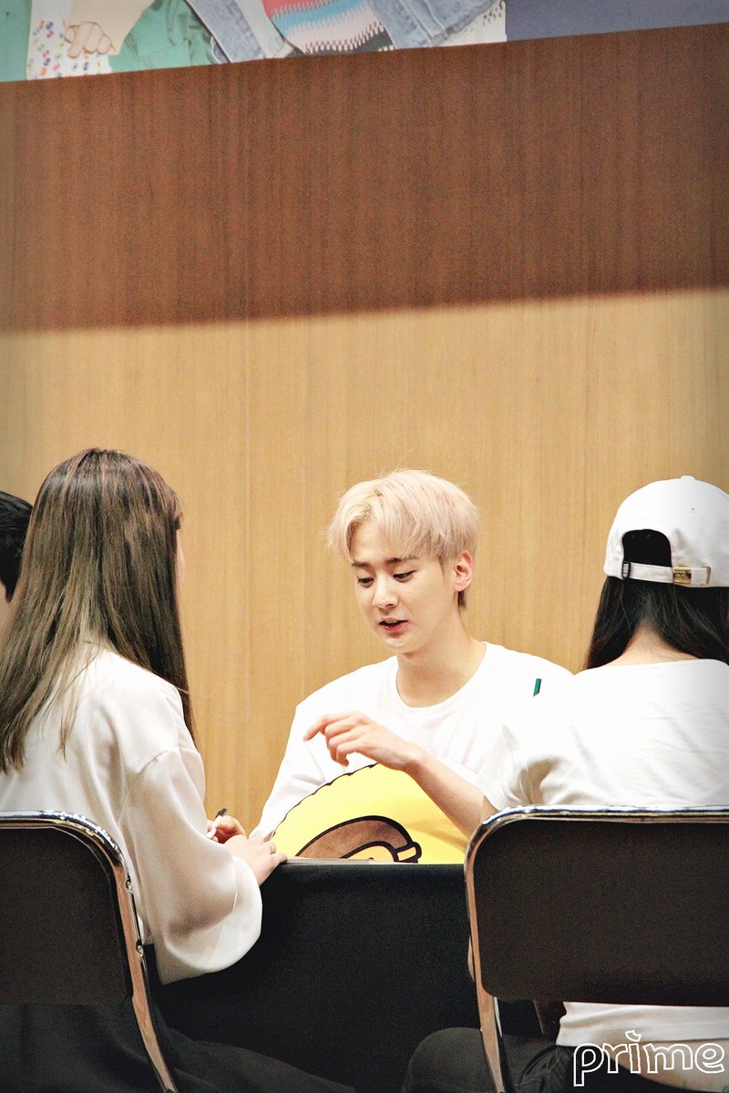 kaowmeaw_'s tweet photo. ยกให้พิแคปกับพิชอนจีเป็นเหนือเมนเลยอ่ะ ไม่เคยมีเหนือเมนเลย นี่เหนือเมนของแท้ หลงงง 😣😣😣😣#8PISODE
#chunji #cap
#TEENTOP #틴탑 #틴탑_8년동안_빛나줘서_고마워 https://t.co/yJkvvIdoBy