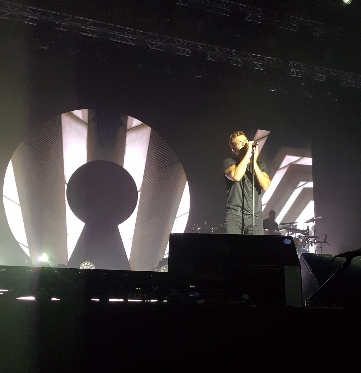 FCAlboranGuate's tweet photo. Deseamos que HOY y SIEMPRE una razón para REÍR, una ilusión para VIVIR y cientos de motivos para LUCHAR y ser FELIZ.
¡¡¡Feliz Miércoles!!!
#FCOAlboránGuatemala #AlboránMásCerca #PabloAlborán #Guatemala #TourPrometoPortaFerrada https://t.co/G14UQ463TO