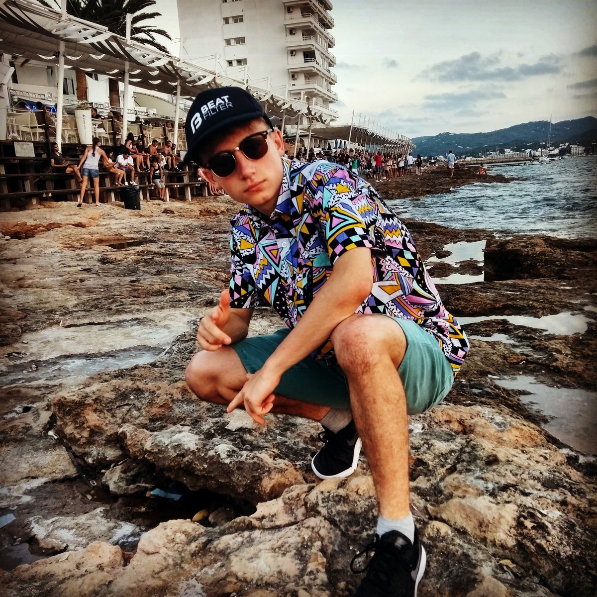 MesmanicUK's tweet photo. Repping the @BeatFilterLabel hat outside of @Mamboibiza

#beatfilter #mesmanic #merch #bass #ukbass #bassline #basshouse #house #cafemambo https://t.co/tDt51KzTP1