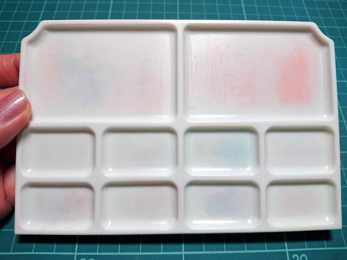 目からウロコww洗って落ちないパレットの汚れが○○で驚くほどキレイに！！