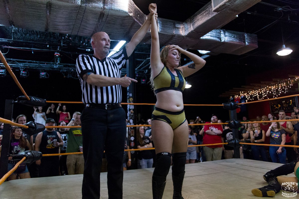 Mouse3911's tweet image. .@b000giebear vs @Samazing73 

@sup_graps 
#NotProblematic