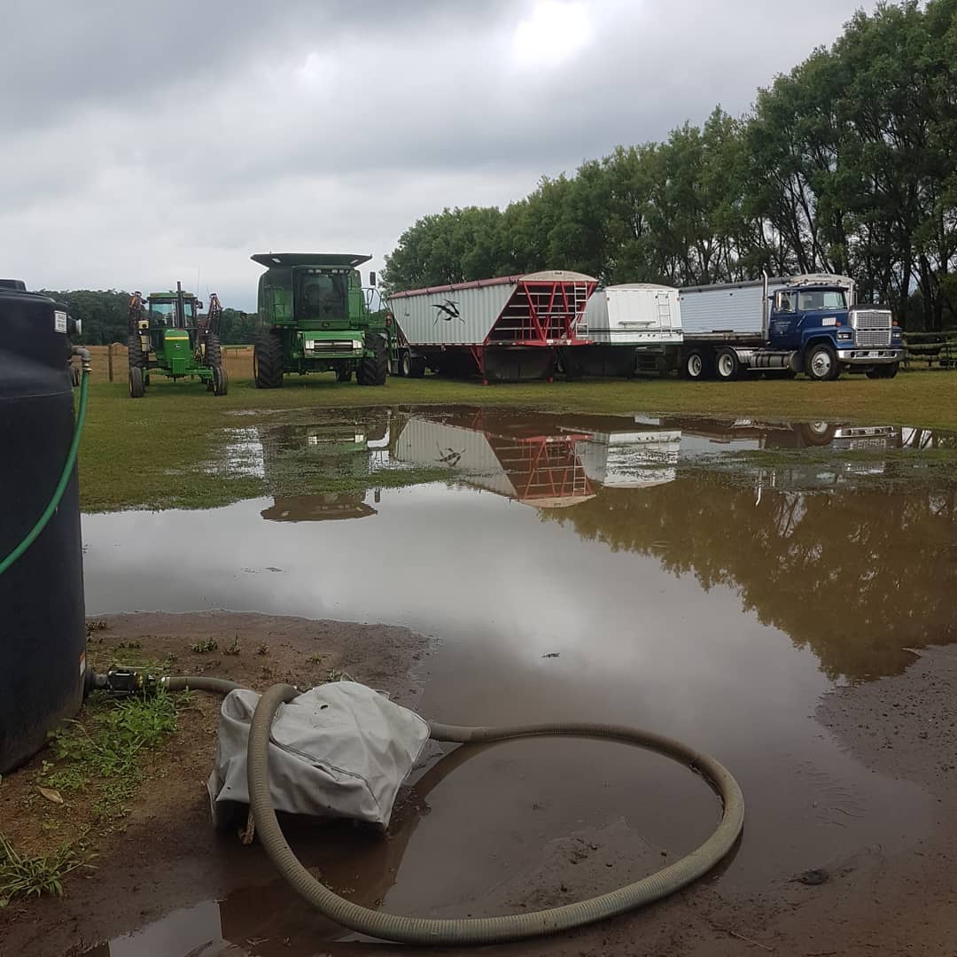 Pasztor79's tweet image. Been waiting for a view like this all summer! ⛈👌#onstorm #mudonthetires