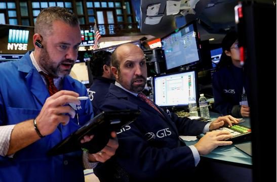 DiscThePattern's tweet image. Wall St. opens lower as trade tensions escalate discoveringthepattern.com/in-the-news/wa…