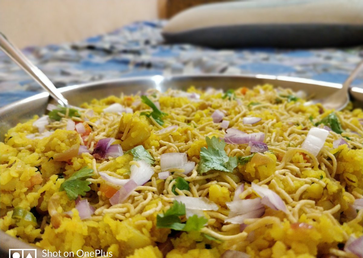 bitetheflavour's tweet photo. If you want to make delicious Indori Poha and many more follow us. 👍 #BiteTheFlavour #Food #DeliciousFood #foodfantasy #IndianCuisine #FoodJunction #Poha #Kichten #Breakfast https://t.co/4M3mfuza4v