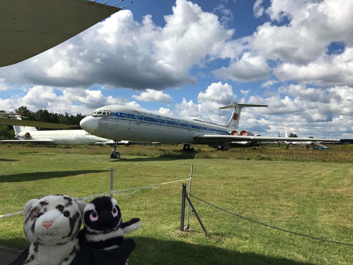stuffedanimal2's tweet photo. ロシアのモニノ空軍博物館に行って来ました!珍しい飛行機がいっぱい!part.1
#モニノ空軍博物館 #ロシア #il18 #il72 #T4 #tu4 #ホワイトタイガー #ペンギン #動物 #ぬいぐるみ #飛行機 #旅客機 #戦闘機 #ツポレフ #イリューシン #animals #russia #plane #airplane #ilyushin #tupolev https://t.co/NJtoR2mS9l