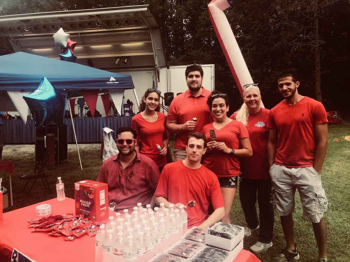 AndrewB1775's tweet photo. Northern Virginia Target Teams showing support for their communities and law enforcement. #R400Community @GRHokie82 @JustinBowen415 @Marissa0608 https://t.co/Y0b0sMO92z