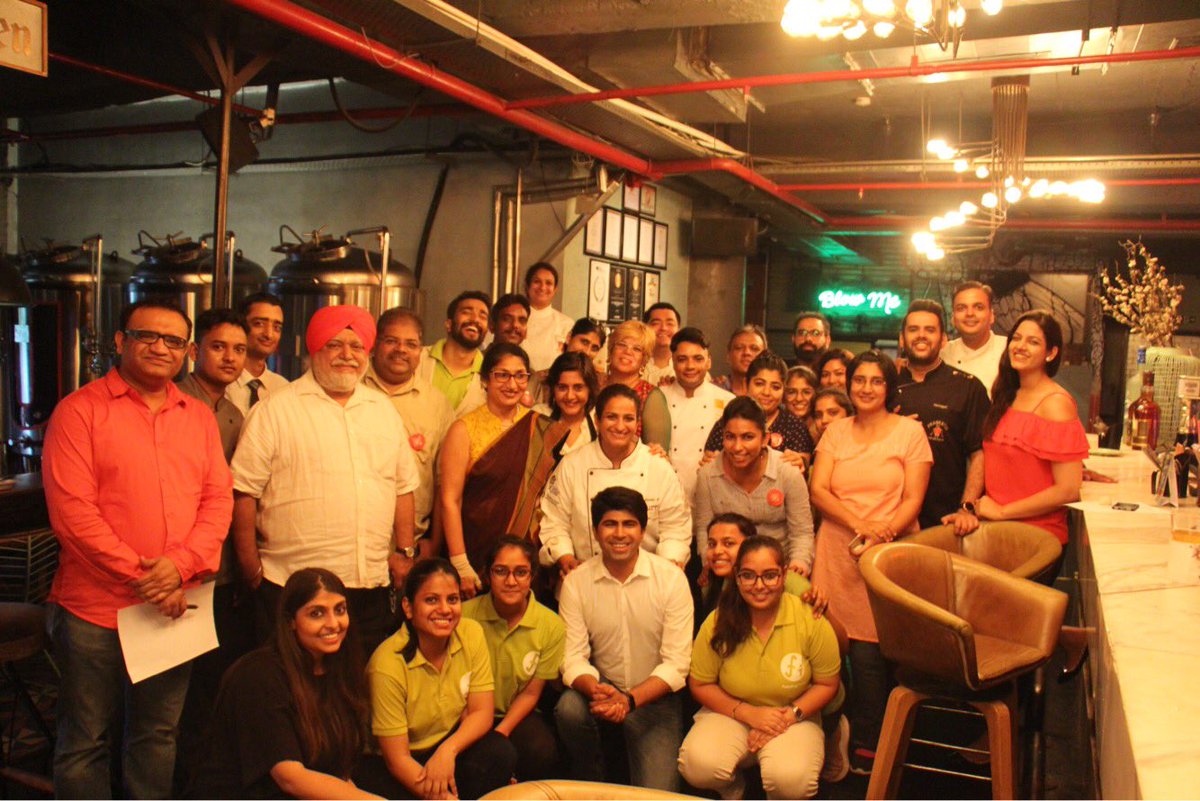 FeedingIndia's tweet photo. Yesterday marked the second edition of our get together with food connoisseurs and children from shelter homes supported with daily food #zerohunger #feedingindia #iamfeedingindia #hungerhero #hungerheroes #chefs #chefsforchange #chefsforgood #chef #zerofoodwaste #foodwaste #sdg2 https://t.co/GqxppOxZkR