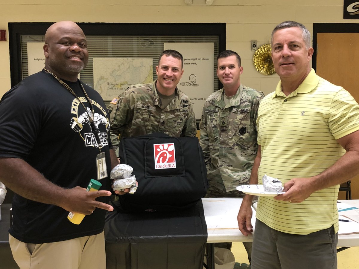 LauraGMason's tweet photo. Chick-fil-a for breakfast always makes for a great day!  Thank you to the U.S. Army for providing breakfast for our staff!  We appreciate your support and truly value your service!  @CHSCanes #onehurricane #allmeansall https://t.co/v5d33LbxjN