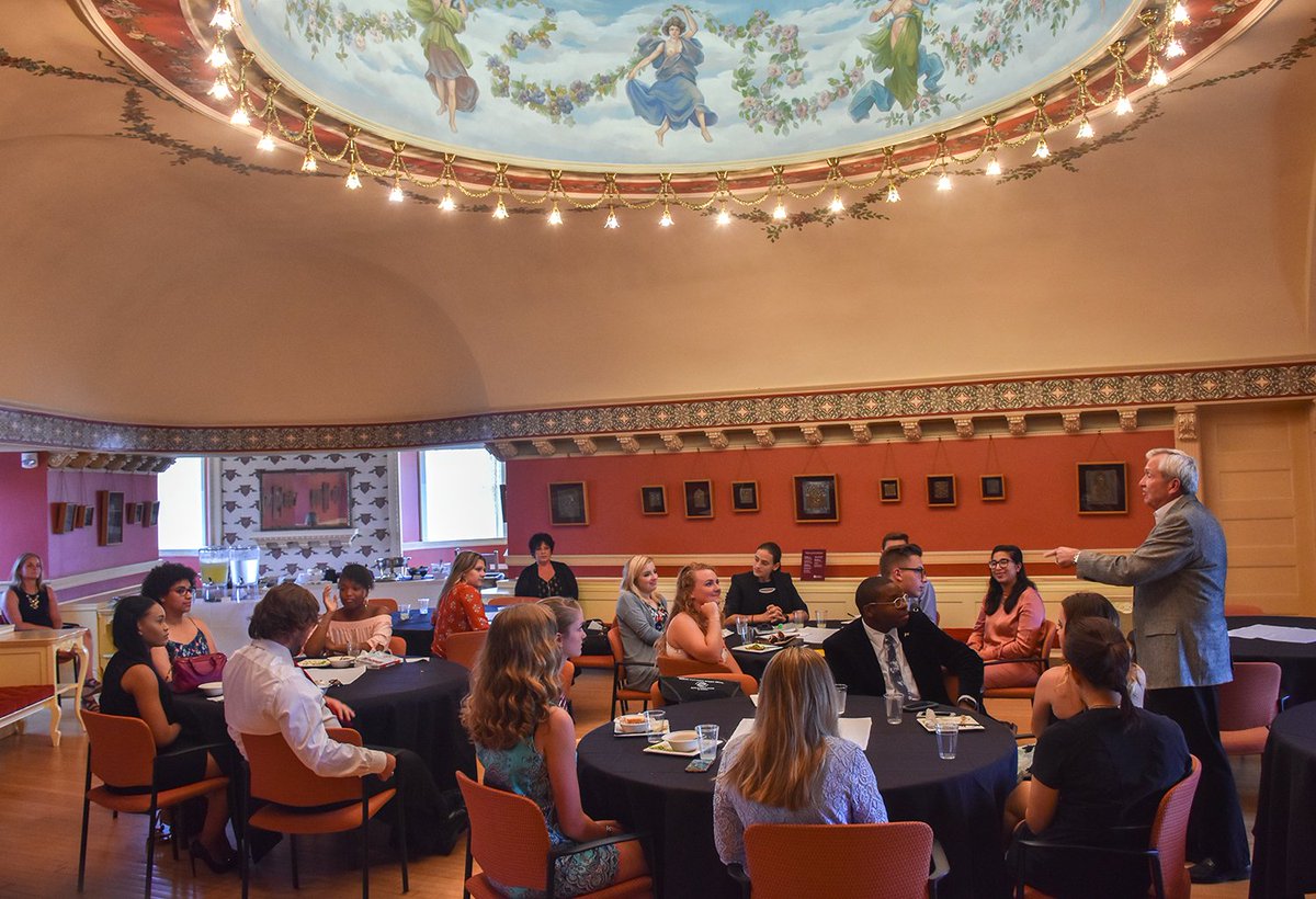 .<a href="/MayorTomHenry/">Mayor Tom Henry</a> invites all local high school students to participate in the 2018-19 Mayor's Youth Engagement Council. The deadline to apply is August 19.

Apply here: bit.ly/2Olvgad