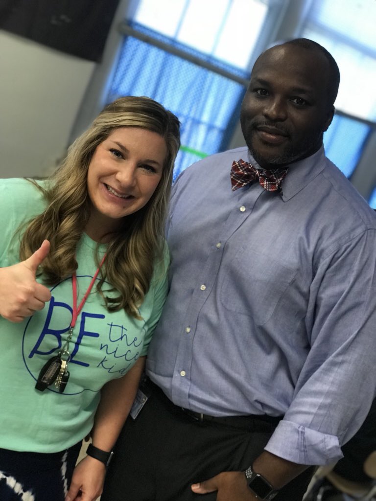 hamcoschools's tweet image. @DrBryanJohnson visiting with World Changers at @MyCSAS #HCSDay1