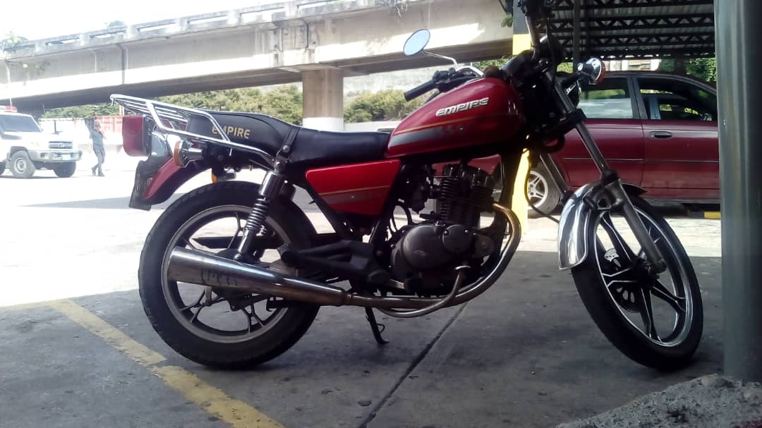 enlaccicpc_intt's tweet image. En fecha 25/07/2018, en Operativo realizado por el Jefe  de esta Oficina, desplegado en las Parroquias Petare, Sucre, el Recreo y Catia, se logro la RECUPERACIÓN, de un vehiculo clase MOTO, PLACAS AD6S58G @DouglasRicoVzla @CICPCPREVENCION