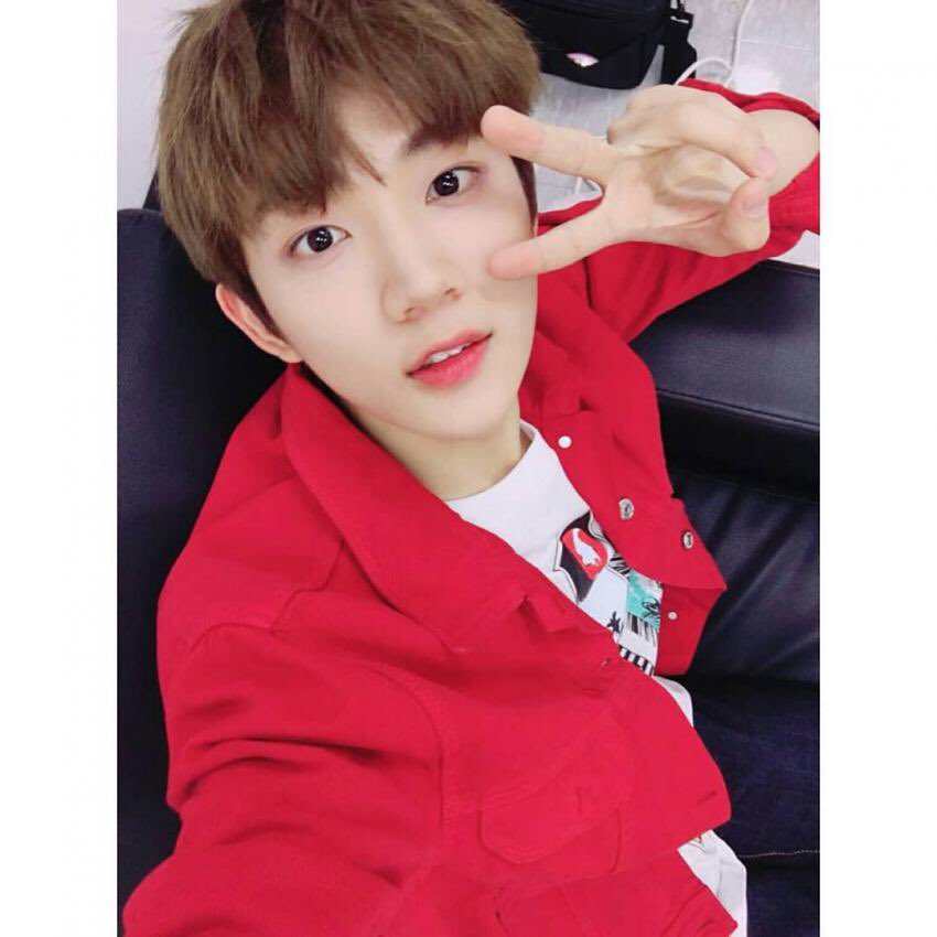skeixndj's tweet photo. 형섭이 생일은 기분 좋은 날이니까 알티이벤트 합니다 rt 추첨 한분 설빙 복숭아 빙수 드려요!
팬한정❌ 팔로워 한정❌ 이쁜 형섭이 보고 형섭이 생일 많이 축하해주세요!!
#형섭아생일축하해 #rt이벤트 #안형섭 https://t.co/5BbmVHPkdz