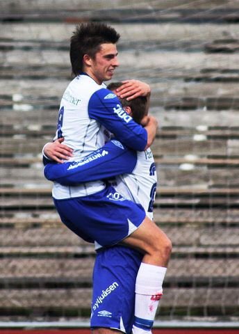 Vi er glade for å bekrefte at Ham Kam-dødaren Andreas Løseth Johansen har signert for Nybygda og er spilleklar fra og med i dag! 2 x matchvinner mot Ham Kam, haugevis av mål i 2 og 3.div samt seier i Norway Cup står på CVen! Han debuterer mot <a href="/lag_nes/">Nes A-lag</a> på fredag! :) <a href="/lokkapodden/">Løkkapodden</a>