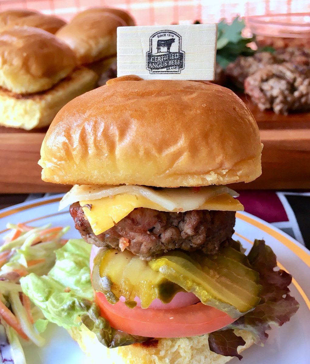 writelane's tweet photo. A Beef Burger Slider Bar offer countless ways to get the party started!  First things first. Start with the best beef. @CertAngusBeef #ad #BestAngusBeef #BeefCookAlong https://t.co/W2v6nPFpyn https://t.co/sqh4PdGup4