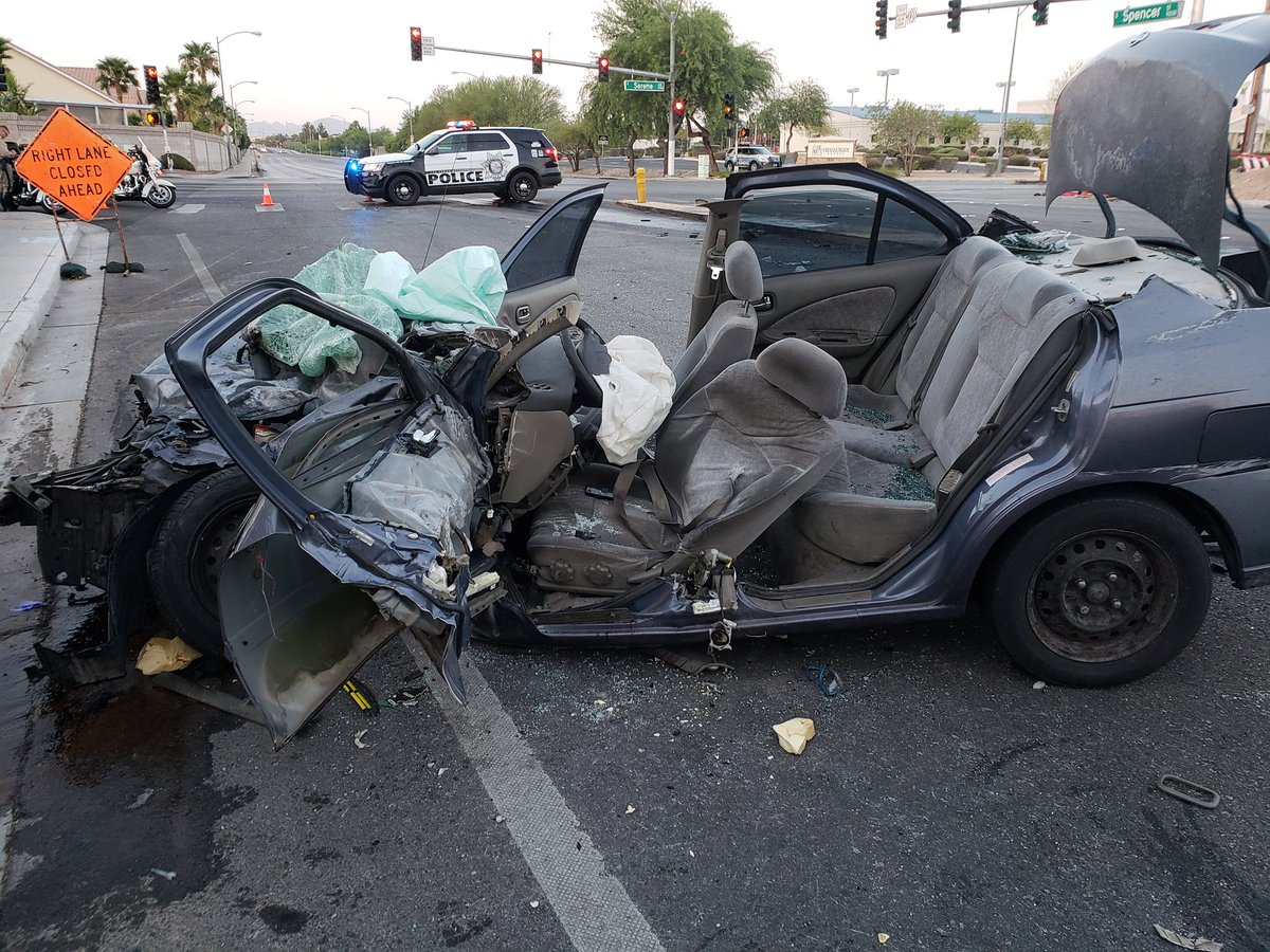 LVMPD_Traffic's tweet photo. The "law of lugnuts" applies here. Witnesses state a semi was traveling N/B Spencer when a car failed to stop at a red light W/B Serene. The driver of the car is critical. Please be careful on the roadways. #lvmpd #8newsnow #fox5vegas #ktnv #TELEMUNDOLV #news3lv #zerofatalities https://t.co/ugyhDVB2I9