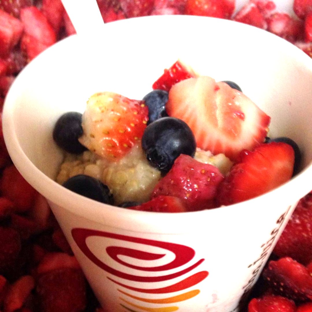JambaTexasProud's tweet photo. Fuel up with our Steel-Cut Oatmeal. Have it customized YOUR way with your choice of 2 toppings, at no charge. It's the perfect way to power up your day, your way. https://t.co/Cu1RzmRc9o