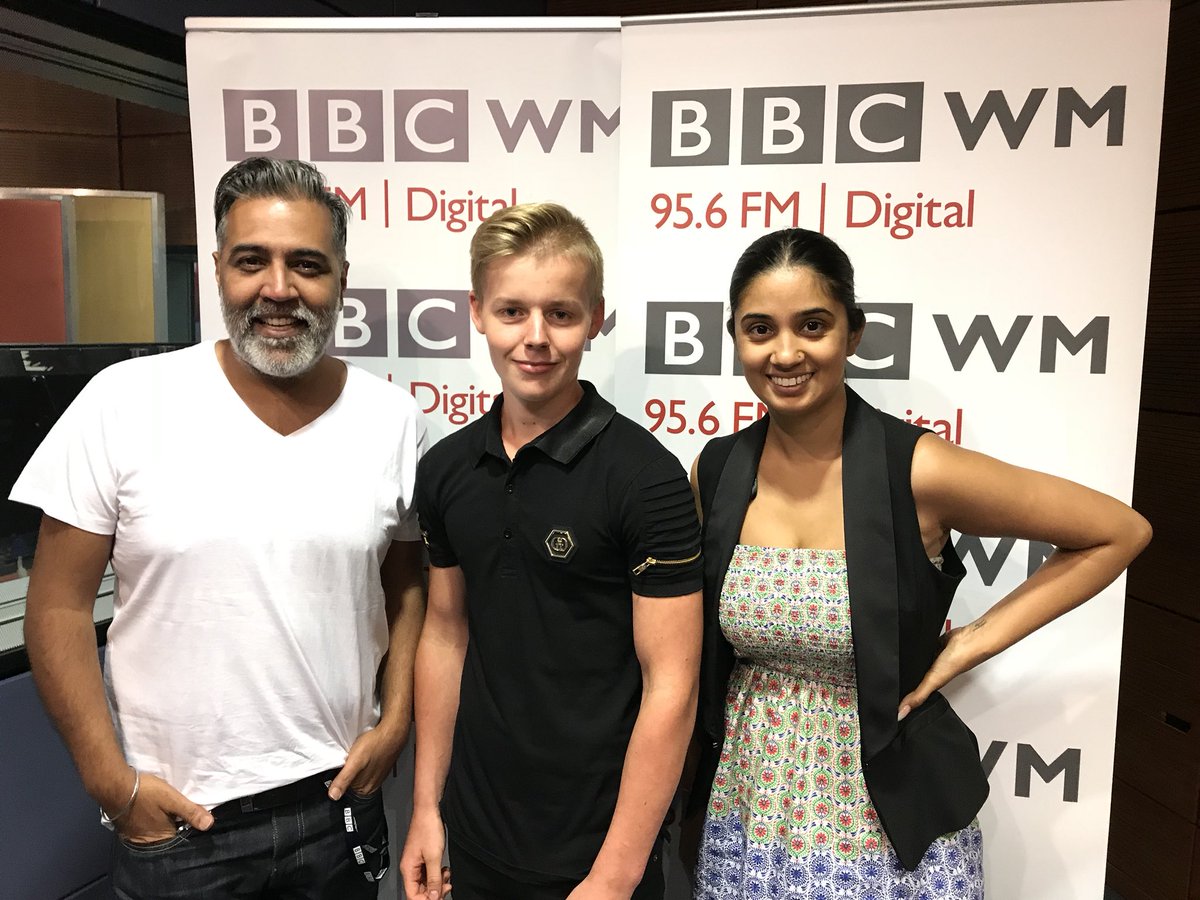 bbcwm's tweet photo. 🎤 🎸 Here’s Wolverhampton’s latest star @EthanProduction who just wowed @SunnyandShay with his two performances on @bbcwm just. So much talent and he’s only 16 !! 👏 👏 https://t.co/9IHcOWJS8m