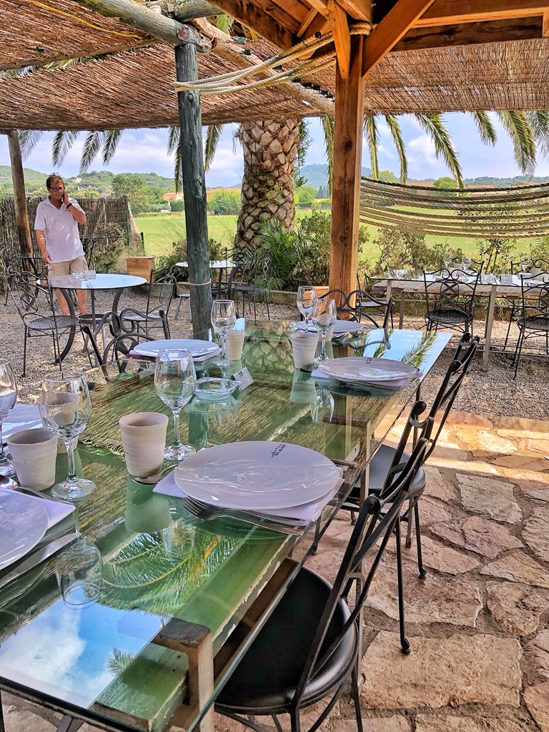 FASHION EATS tweet media