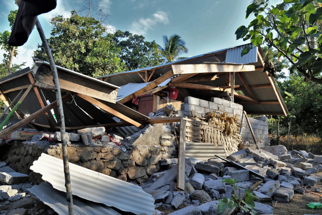 hwcint's tweet image. 100% of donations made to our Earthquake relief fund will go to assist verified victims of the Lombok earthquakes. We have had teams on the ground since the morning of the first quake. Please donate and RT. We cannot do this alone. hwci.org.au
