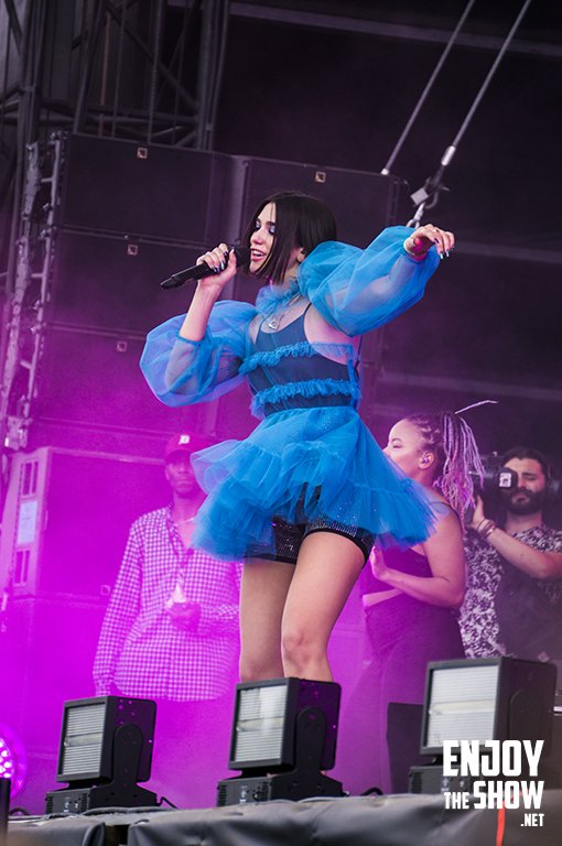EnjoytheSHOWnet's tweet photo. 🇫🇷📸 Dua Lipa, Lil Pump, French Montana, Nekfeu, Travis Scott, Vald, Years &amp; Years... ils étaient tous à la seconde édition du festival Lollapalooza Paris ! 
PHOTOS ➡️ https://t.co/PB0DUGGCMd https://t.co/LUUEbfeP8q