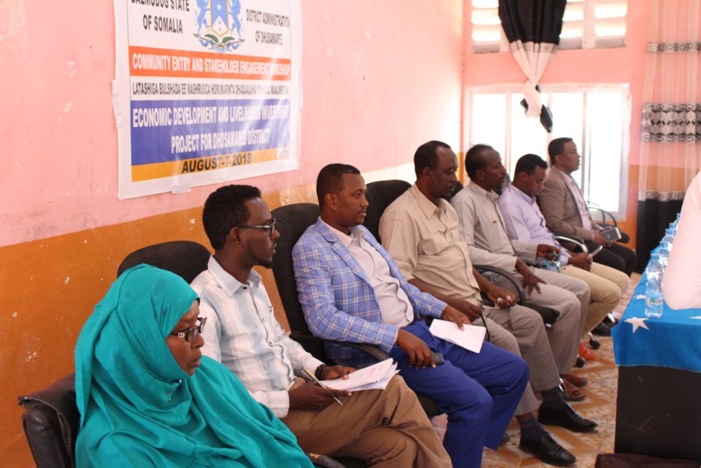 CPD_Africa's tweet photo. Stakeholder engagement bringing together Gove't officials, Political Leaders &amp; residents of #Dhusamareeb from all community segments. With the support of the @stability_fund Dhusamareeb will benefit from an Economic Development and Livelihoods project @Gaalmudug @PresidentXaaf https://t.co/WQg7GL3JJa