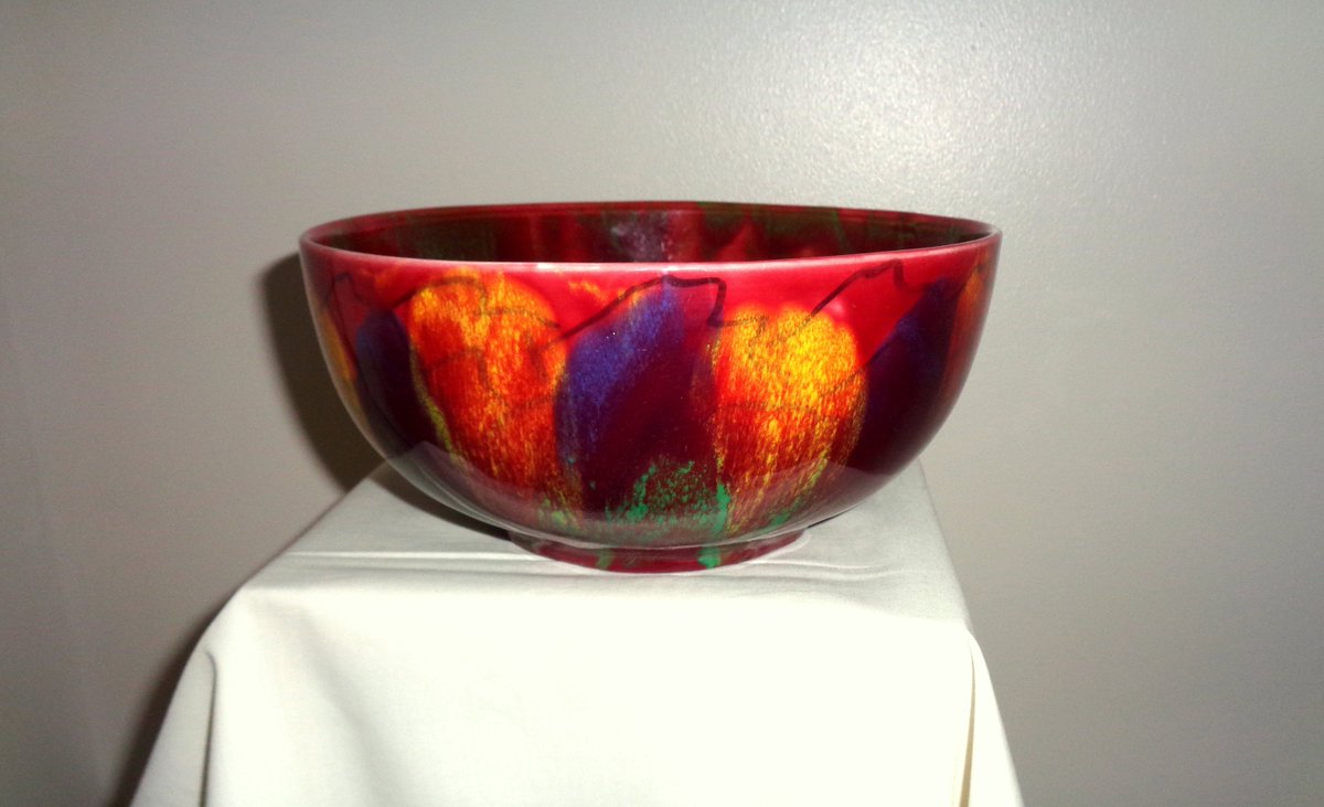 MullardAntiques's tweet photo. 1930s Empire Ware Drip Glazed Earthenware Bowl. Empire Porcelain Company. https://t.co/CN4PBzqTTD #art #earthenware #kitchendecor #vintageoffice #staffordshire #dripware #pottery #empireporcelain #1930sempireware #mullardantiques #dripglaze https://t.co/PkGXLtPkN9