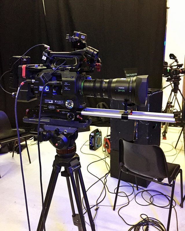 take24studios's tweet photo. What a beauty! 😍🎥👌 Working for @spectrecomfilms using the @sony FS7 and the 50-135mm @fujinonlenses was a  pleasure!

#Sony #FS7 #Fujinon #VideoProduction #Camera #London #Videographer https://t.co/IAfln7mnz1