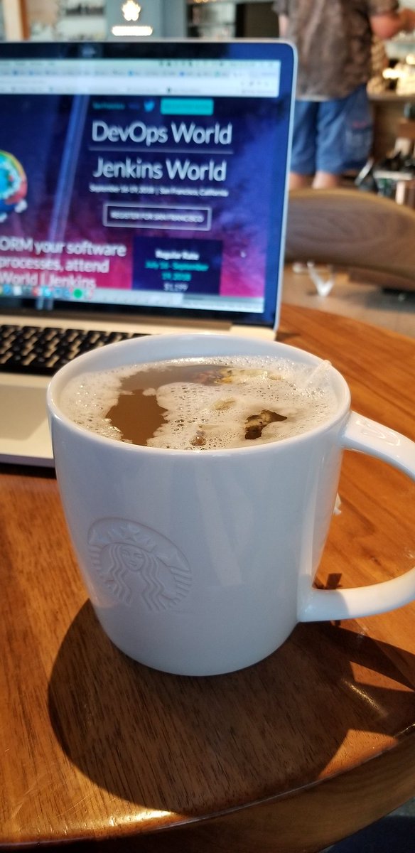 kathlam's tweet photo. Is this not the biggest cup of tea you've seen? #citrusdefender @starbucks https://t.co/PrmLM4XHKh