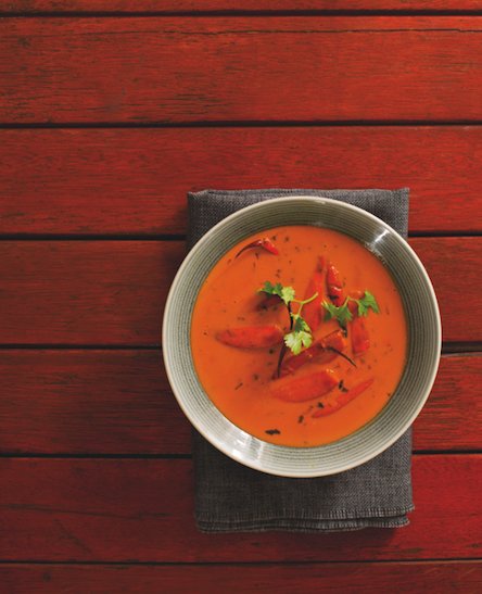 ManMagSA's tweet photo. Crab curry: Hot and spicy. Creamy and flavourful. No matter the curry, a recipe for a good one should be in every man’s arsenal. Check out the full recipe in our latest issue  #HealthFeed #Food #FiredUp #Issue70 #ManMagSA https://t.co/WhePCR5hDN