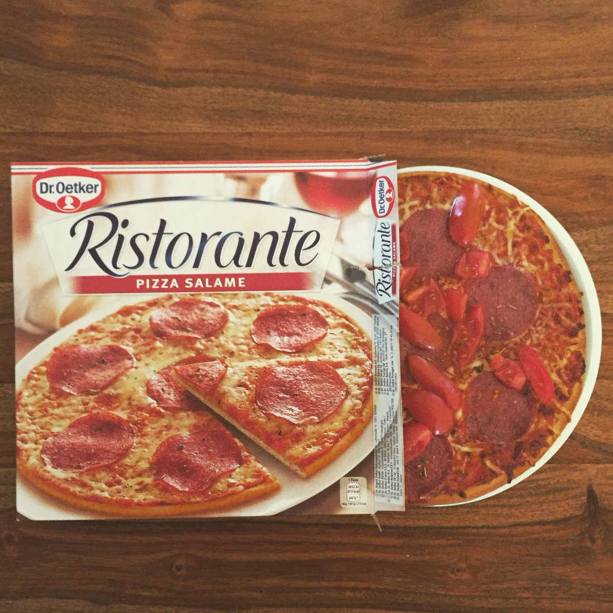 hibreaker's tweet photo. Krasser #Sommer! Einmal #Supermarkt und zurück. TK Pizza fertig! 🔥#heisszeit #pizza #tkpizza #globalwarming #inspo #fashionblogger https://t.co/xtTUgG2As6