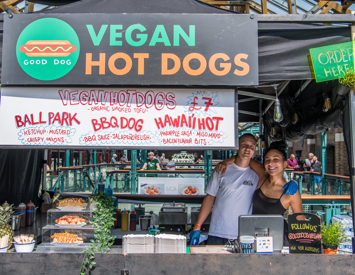 <a href="/weare_BEER/">We Are Beer</a> <a href="/LCBFestival/">London Craft Beer Festival</a> @HoppersLondon <a href="/BigAppleHotDogs/">BigAppleHotDogs</a> @RealKombuchaUK <a href="/squarerootldn/">Square Root</a> <a href="/TheGBswhatwhat/">The Gentlemen Baristas</a> But there’s always more food - delicious stuff from the crews <a href="/LucaRestaurant/">Luca</a> <a href="/8unhouse/">8unhouse</a> and <a href="/gooddogvegan/">Good Dog Vegan</a>