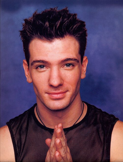 Wishing a very Happy Birthday to JC Chasez. He turns 42 today. 